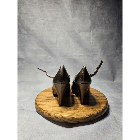 Mia Womens Metallic Bronze 'Gigi' Vegan Leather Mary Jane Heel Pump Size 7M - Picture 5 of 8